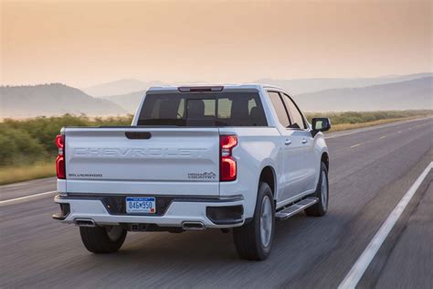 2021 Chevrolet Silverado 1500 Duramax Diesel First Drive Review: Unique advantages - Motor ...