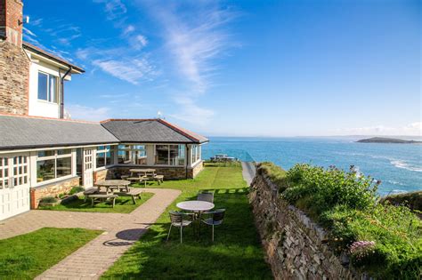 ATLANTIC VIEWS // Lewinnick Lodge in Newquay - Cornwall https://buff.ly/2t5WzfV?utm_content ...