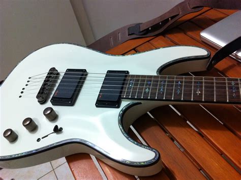 Schecter Hellraiser C-1 image (#259595) - Audiofanzine