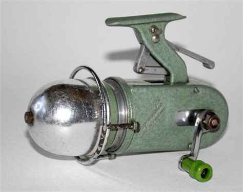 AUGERMATIC Reel - England - Antique Fishing Reels