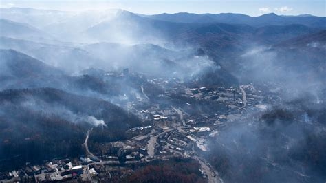 2016 Gatlinburg fire: then and now photos