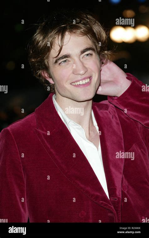 ROBERT PATTINSON HARRY POTTER & THE GOBLET OF FIRE FILM PREMIER ODEON LEICESTER SQUARE LONDON ...