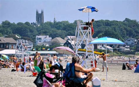 Easton's Beach / Rhode Island / USA // World Beach Guide