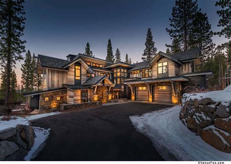 Brilliantly designed mountain modern cabin in California's High Sierra