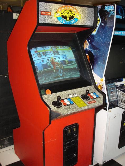 Street Fighter 2 Arcade Cabinet | Game Room / Man Cave | Pinterest | Street fighter