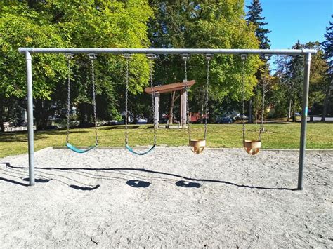 Sunnyside Park Playground - Vancouver Playgrounds