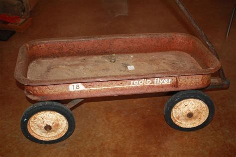 Vintage "Radio Flyer" red wagon