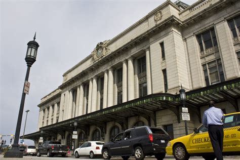 Baltimore Penn Station - Amtrak Media