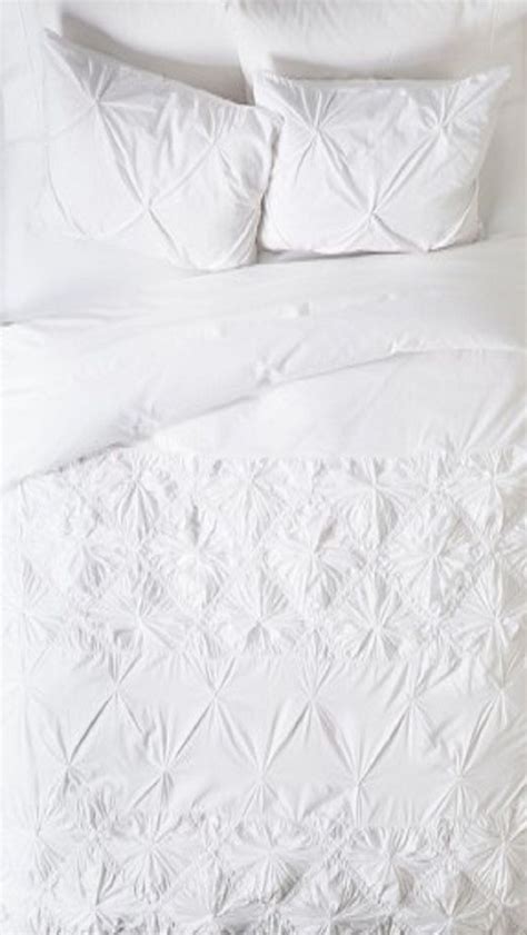 INT. WHITE BEDSHEETS SMALL #EpisodeInteractive #Episode Size 640 X 1136 ...