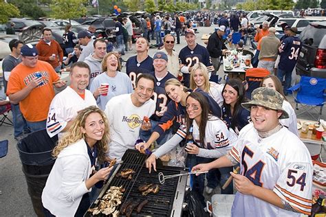 Chicago Bears Tailgate party! | Chicago bears, Da bears, Tailgate party