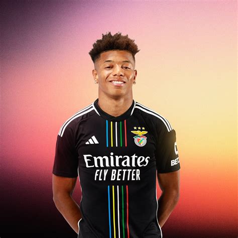 SL Benfica 2023-24 Away Kit