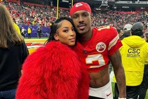 Chiefs' Mecole Hardman Jr. Celebrates with Pregnant Girlfriend Chariah Gordon at 2024 Super Bowl ...