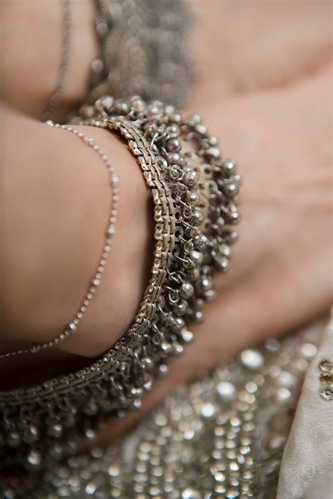 Ankle Bracelets: A Fascinating Evolution - Anklet Allure