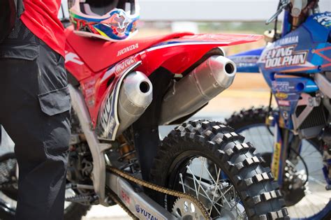 Update: More 2018 CRF250R Images - Dirt Bike Test