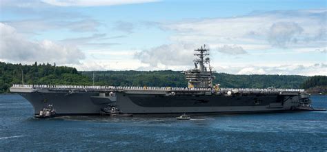 USS NIMITZ CVN-68 läuft mit Carrier Strike Group aus | US Navy-Schiffspost