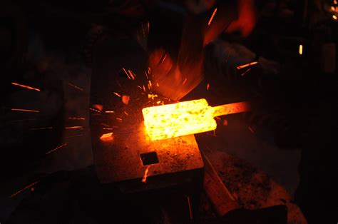 Sword from Space! Blacksmith Forges Blade from Meteorite | Make: