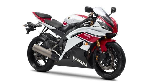 2012 Yamaha YZF-R6 WGP 50th Anniversary Review - Top Speed