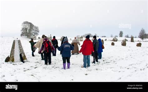 Winter solstice avebury hi-res stock photography and images - Alamy