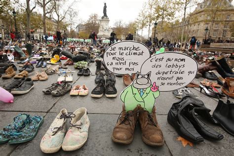 18 Pictures Of The Violence That Clouded Paris's Climate Protests