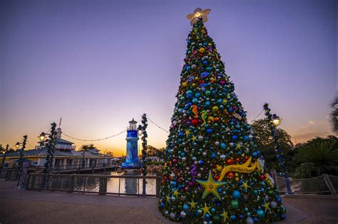 SeaWorld Orlando’s Christmas Celebration Returns November 11th – January 3rd, 2023 ...