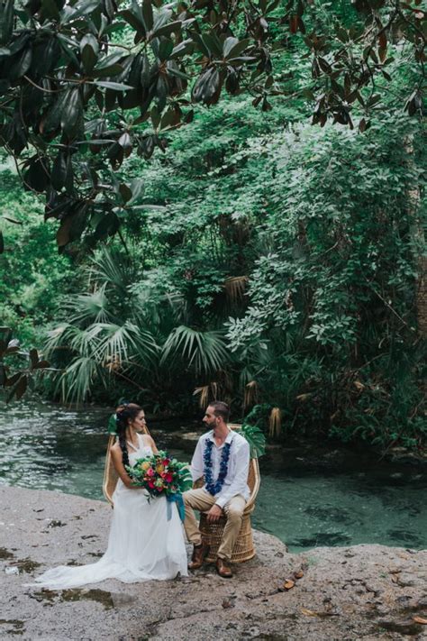 Stunning Underwater Wedding Photography Inspiration - Destination Wedding Details