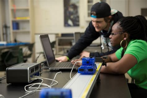 Electrical Engineering | Jacksonville University in Jacksonville, Fla.