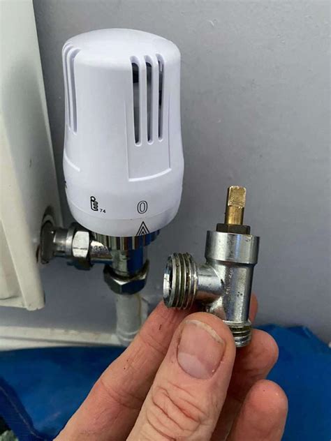 Thermostatic Radiator Valve - Tameside Handyman