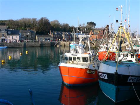 Fishing boats in Padstow harbour | This photo links to my bl… | Flickr