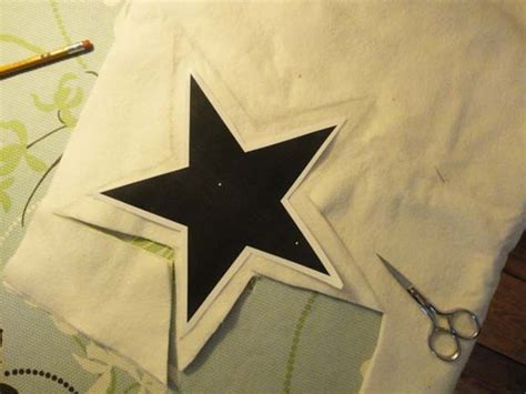 Easy DIY Patriotic Star Pillows - Pretty Handy Girl