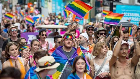 C’est le grand jour pour le défilé de Fierté Montréal! | TVA Nouvelles