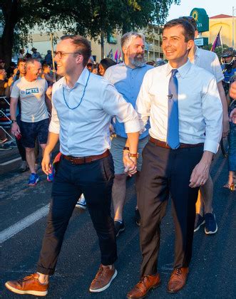 Presidential Candidate Pete Buttigieg His Husband Editorial Stock Photo ...