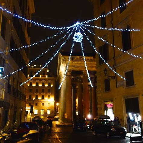 christmas lights near pantheon Christmas In Rome, Christmas Lights ...