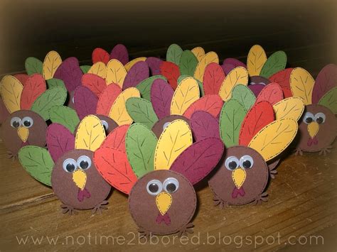 No time to be bored: Turkey Napkin Rings or Place Cards for Thanksgiving