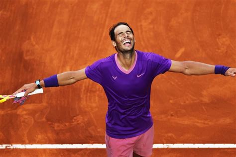 Rafael Nadal Beats Novak Djokovic to Win 10th Rome Title and Lay Down ...