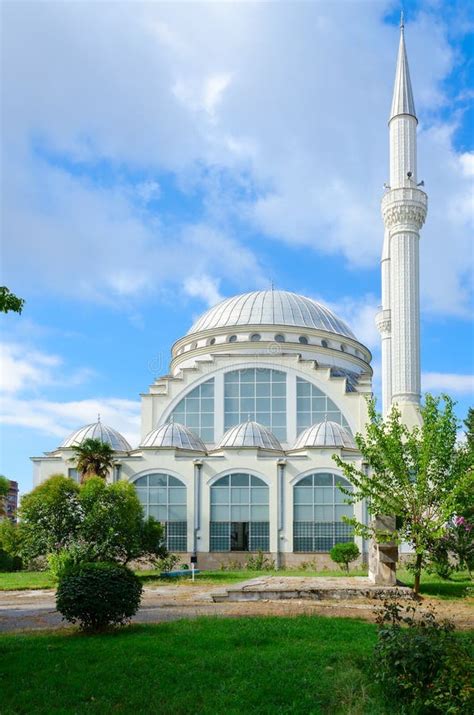 Abu Bekr Mosque, or Great Mosque, Xhamia E Madhe, Shkoder, Albania Stock Image - Image of street ...