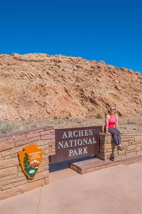 Delicate Arch Hike • 12 Things To KNOW For The Trail (2024)