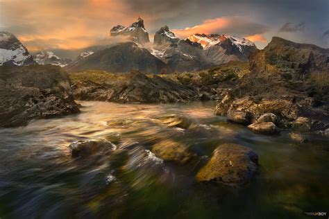 Los Cuernos Sunset. Torres del Paine, Patagonia, Chile[2048x1367] Photo by Jatenipat Ketpradit ...