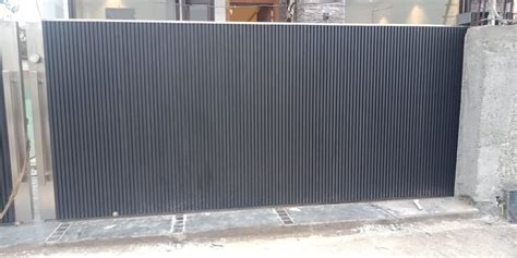 Sliding Black Aluminium Profile Main Gate, For Residential at Rs 1450 ...