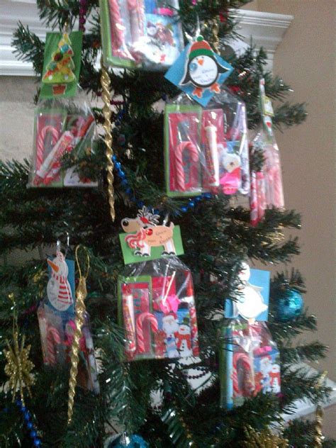 Christmas Goodie Bags For preschoolers - ornament style | Kindergarten christmas party ...