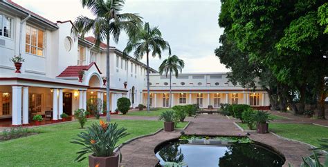 Victoria Falls Hotel, Zimbabwe | comprehensive report | Expert Africa