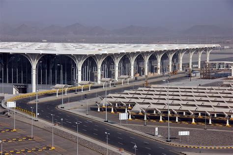 Prince Mohammed Bin AbdulAziz Madinah International Airport - 210.000 m2