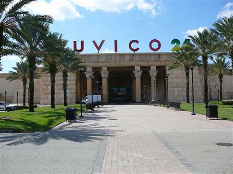 Muvico Paradise 24 Theater in Davie FL- Enjoy the movies in luxurious comfort