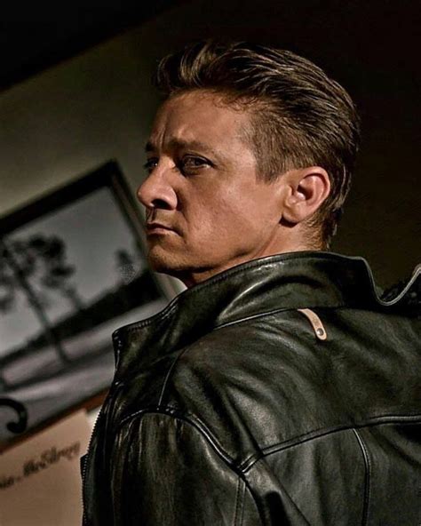 Pin by Barbara Downey Hightower on Jeremy Renner | Jeremy renner, Renner, Clint