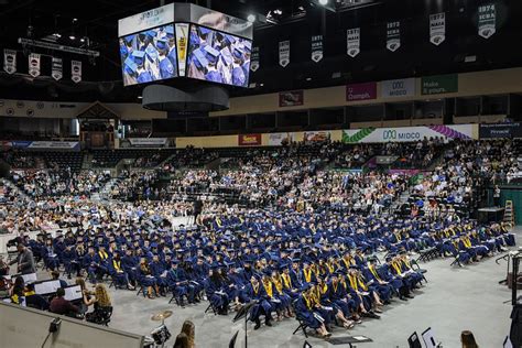 Bemidji High School recognizes class of 2022 with traditional commencement ceremony - Bemidji ...