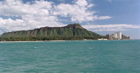 Diamond Head Crater – Honolulu | Tripomatic