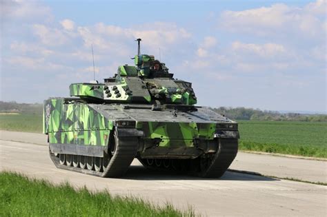 M-55S - A modernized T-55 tank in current service with Ukrainian forces : r/TankPorn