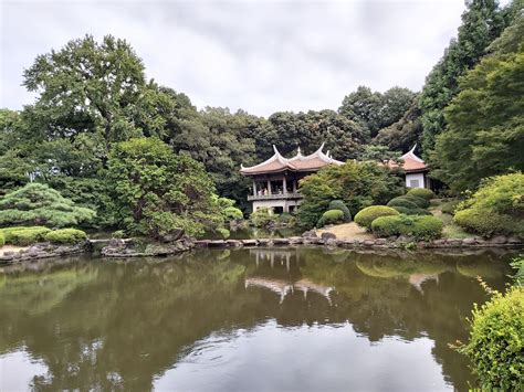 Shinjuku Gyoen Park : japanpics