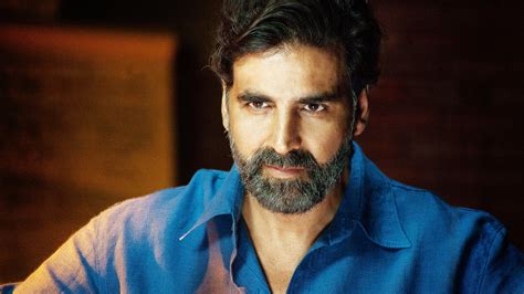 Akshay Kumar Height, Age, Wife, Family, Children, Biography & More - StarsUnfolded