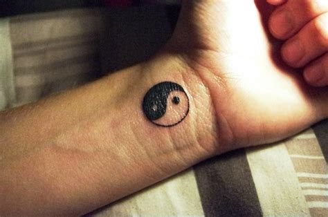 39 Amazing Yin Yang Wrist Tattoos - Wrist Tattoo Designs