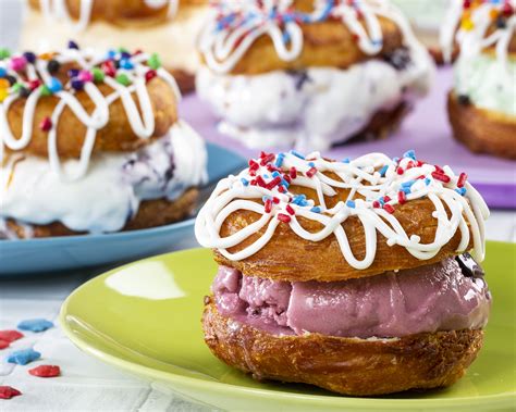 Star-Spangled Ice Cream-Stuffed Donuts - Easy Home Meals